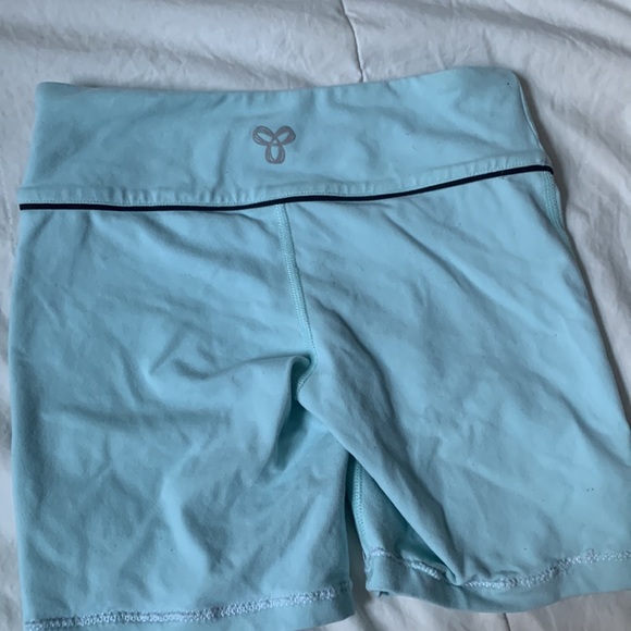 Aritzia blue and brown biker shorts - Picture 3 of 3